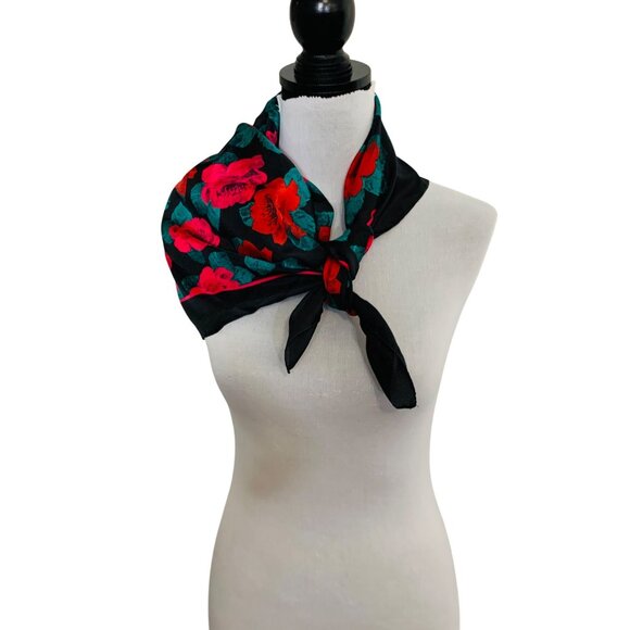 Sarah Coventry Floral Scarf Roses Print VTG 80s Womens Square Fashion Signed - Picture 6 of 10